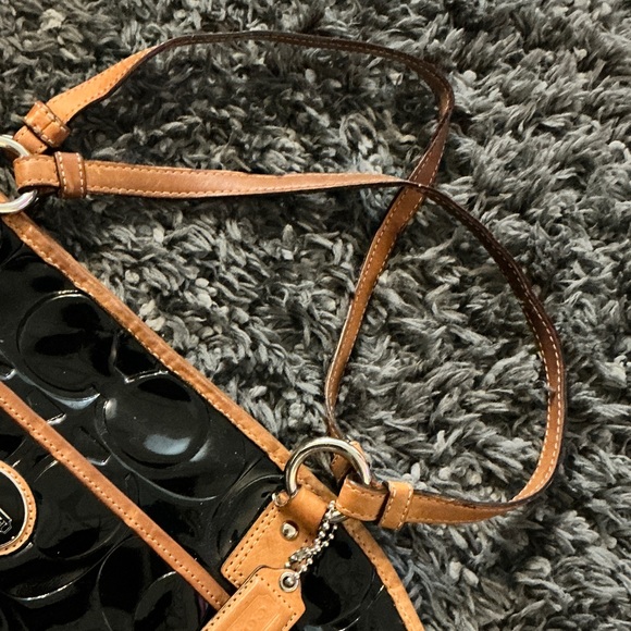 Vintage Coach Black Patent Shoulder Bag with Tan Accents - Picture 2 of 5